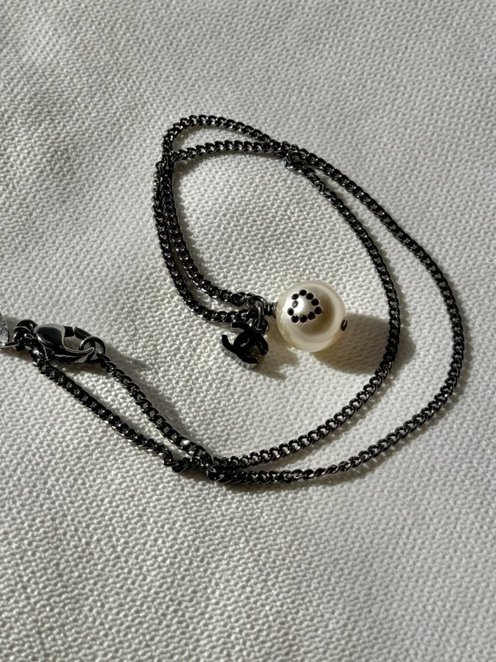 CHANEL 08P Vintage CC Rhinestone Pearl Pendant Necklace Silver